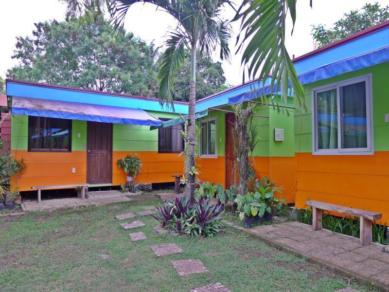 Oyo 671 Natua'S Cabin Puerto Princesa Екстериор снимка